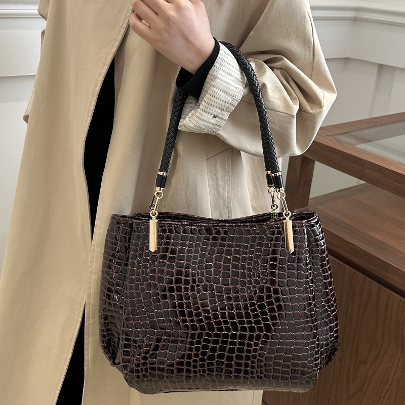 Women Bags Europe - Классическая сумка с верхней ручкой и