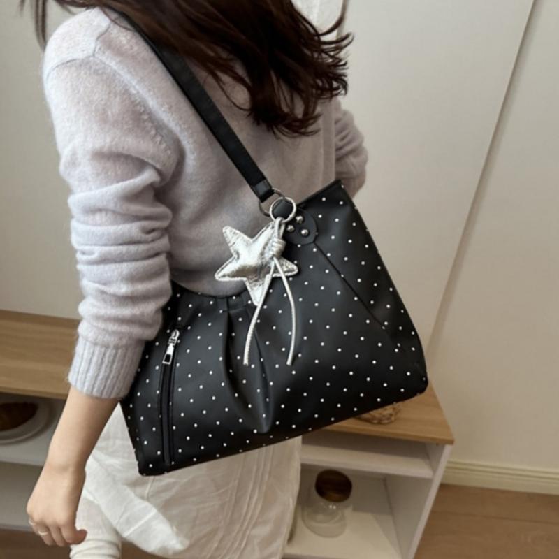Винтажная сумка-тоут из искусс – обзор и цена Women Bags 2026 Trends