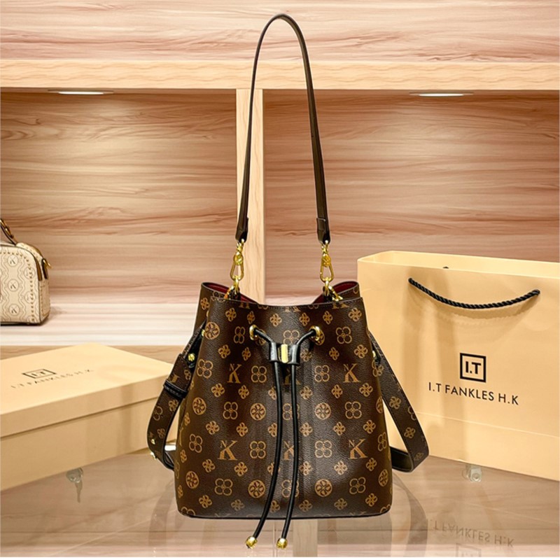 Роскошная брендовая кожаная су – обзор и цена Women Bags Popular Brands