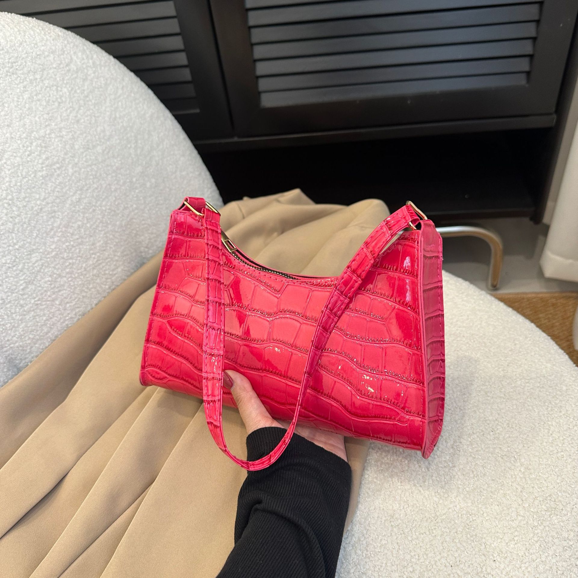Модные сумки из искусственной  – обзор и цена Women Bags Offers
